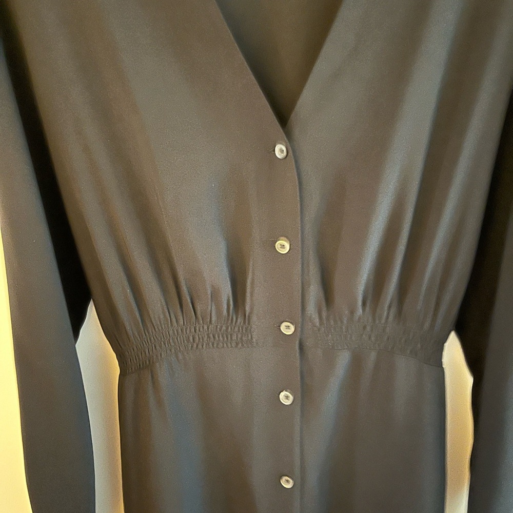 Uniqlo Black Long Sleeve Maxi Dress
Like New - Picture 3 of 5